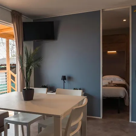 ホリデーパーク Domvs Glamp *