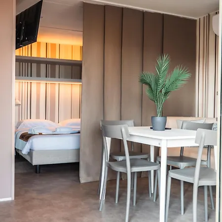 Domvs Glamp Holiday park
