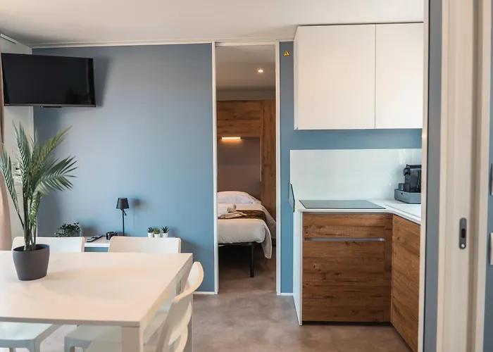 Domvs Glamp * バヴェーノ