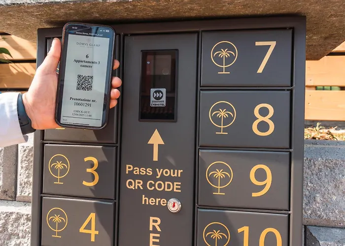 Domvs Glamp ホリデーパーク バヴェーノ